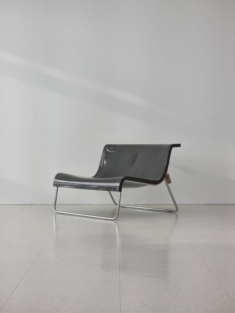 Kartell Form Lounge Chair by Piero Lissoni (Dark Grey, up to 2ea) 모이아띠